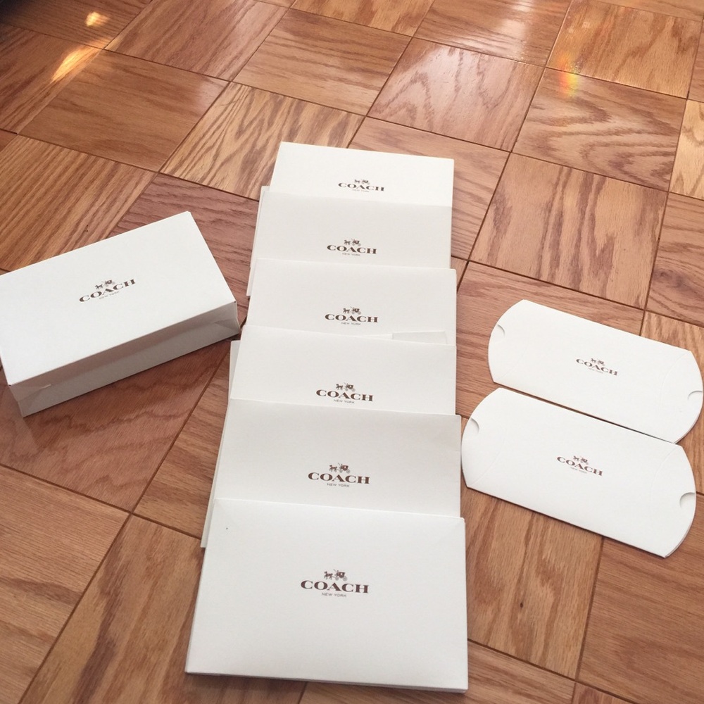 Coach Boxes (7)
